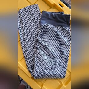 NWOT Tik Tok Leggings